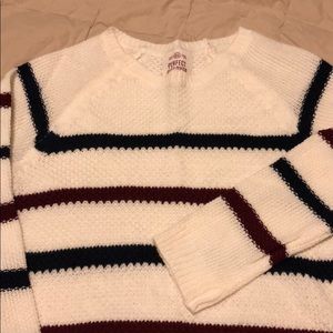 SO sweater sz XL